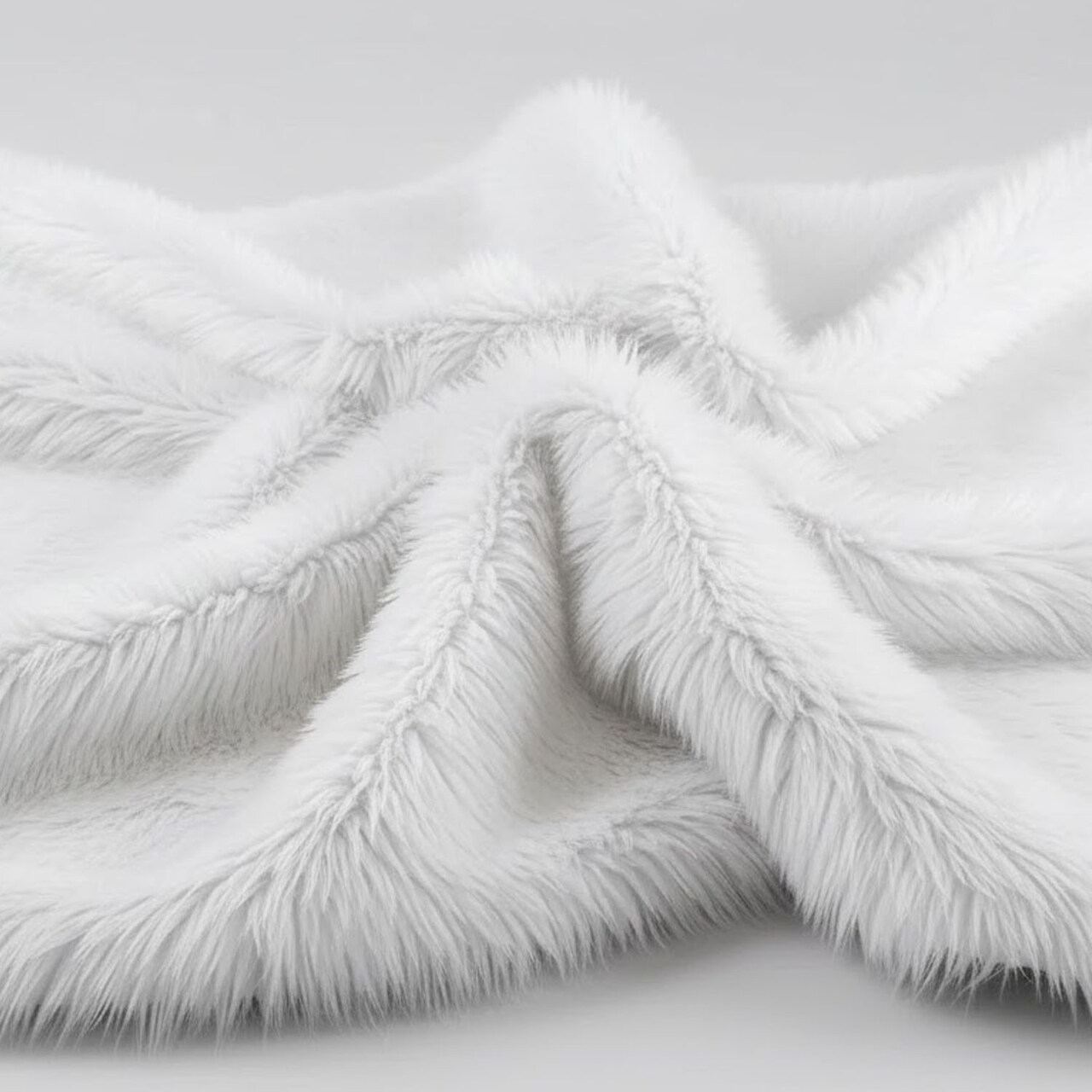 1 Yard 100% POLYESTER Shaggy Long Pile Faux Fur Fabric 4" Pile, 60" Width